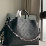 Bella Tote black