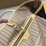 Holiday Special Women Tote Bag MM