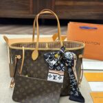 Holiday Special Women Tote Bag MM