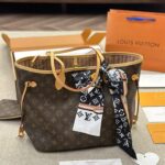 Holiday Special Women Tote Bag MM